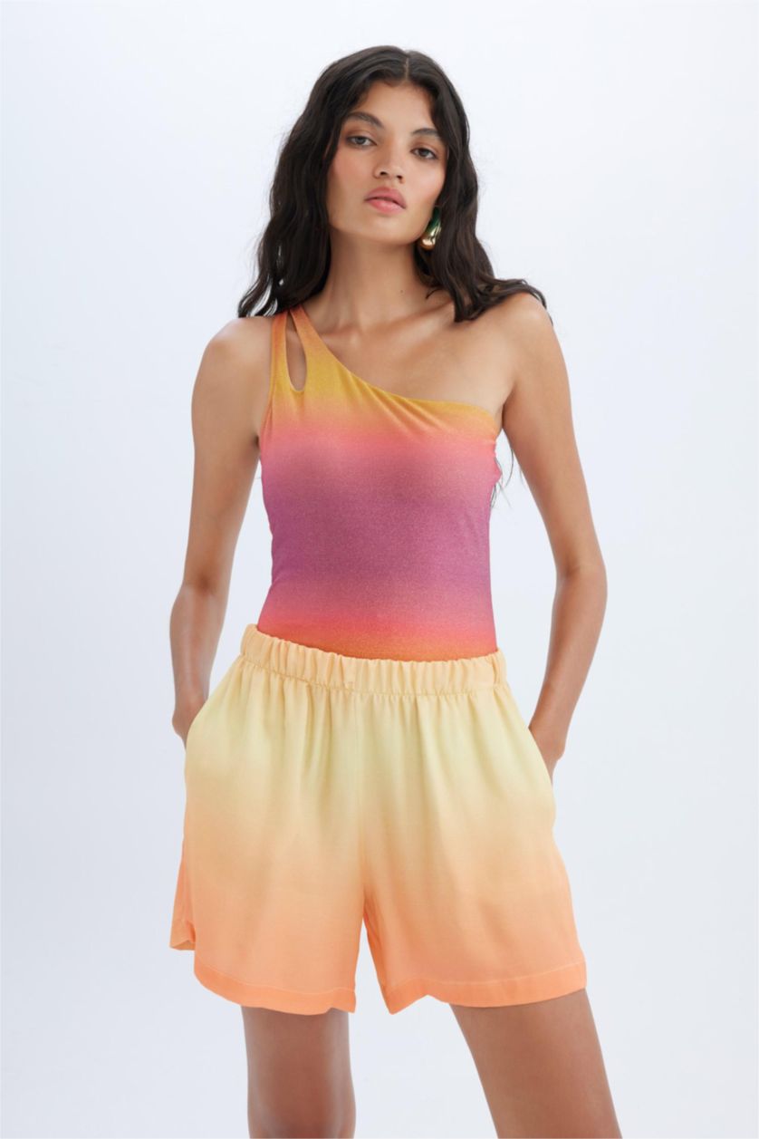 Kadın Sarı Yüksek Bel Kısa Paça Saten Şort