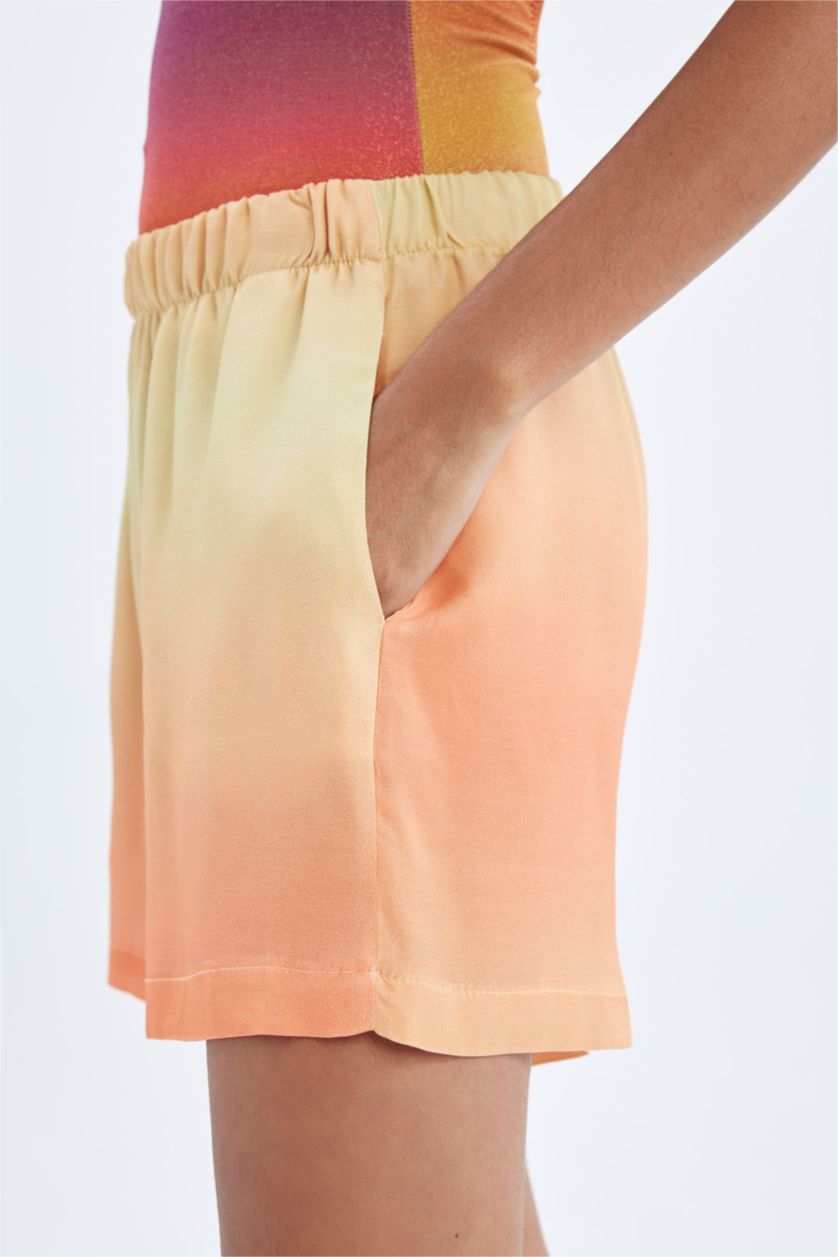 Kadın Sarı Yüksek Bel Kısa Paça Saten Şort