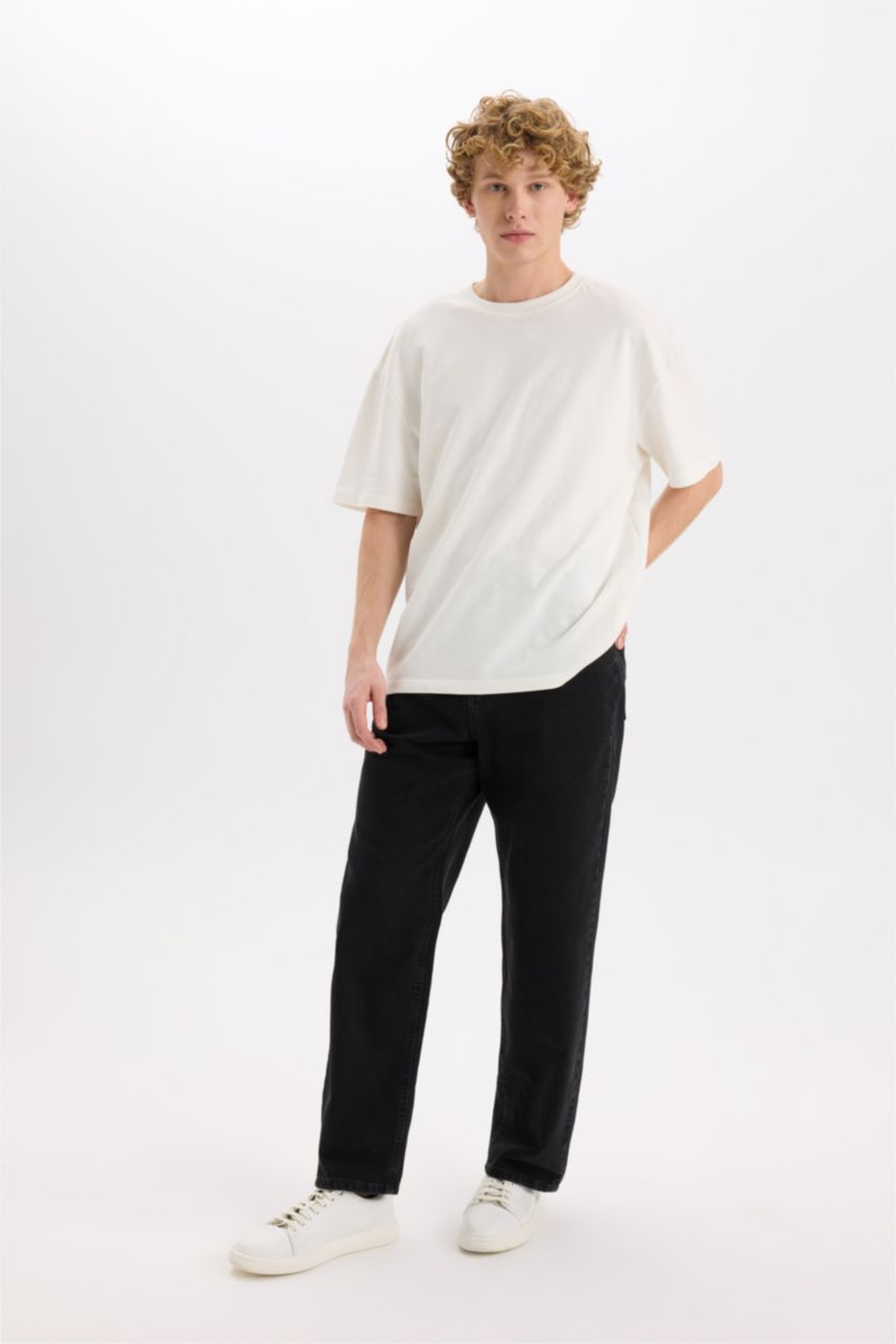 Man Black Baggy Fit Wide Leg Jeans