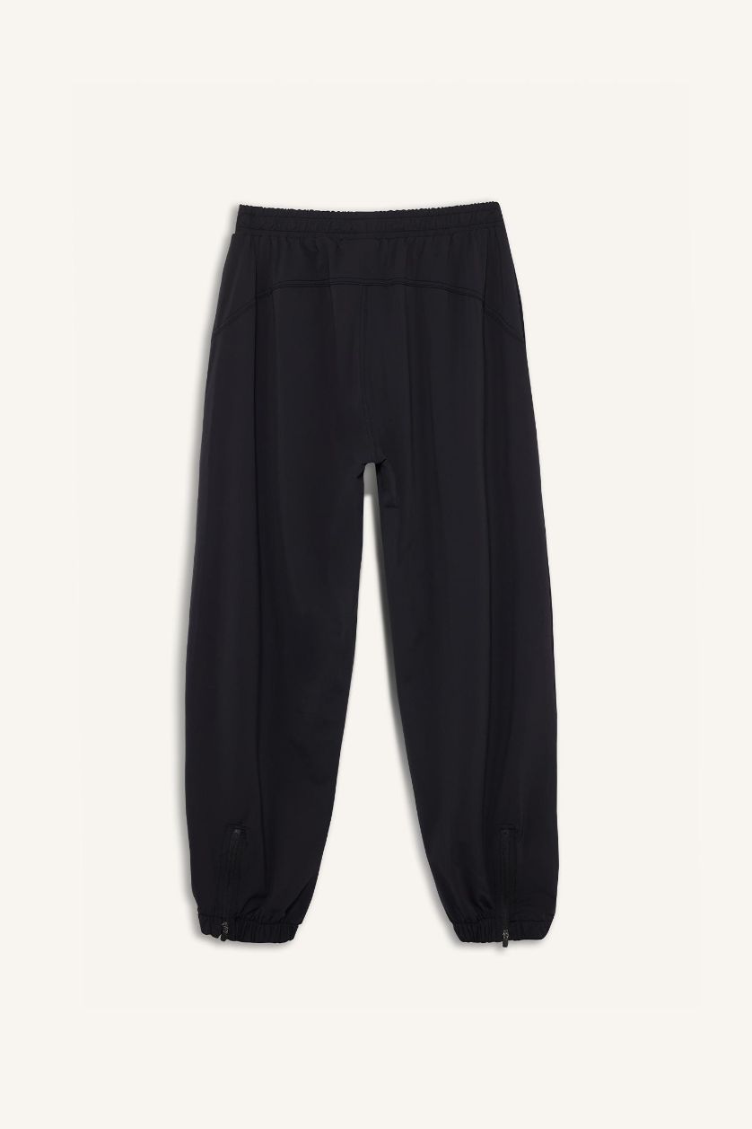 Kadın Siyah Standart Fit Paçası Fermuarlı Jogger Premium Sporcu Eşofman Altı