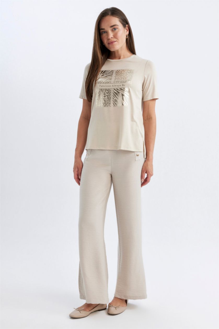 نساء بيج تيشيرت نص كم برقبة مستديرة وقصة عادية