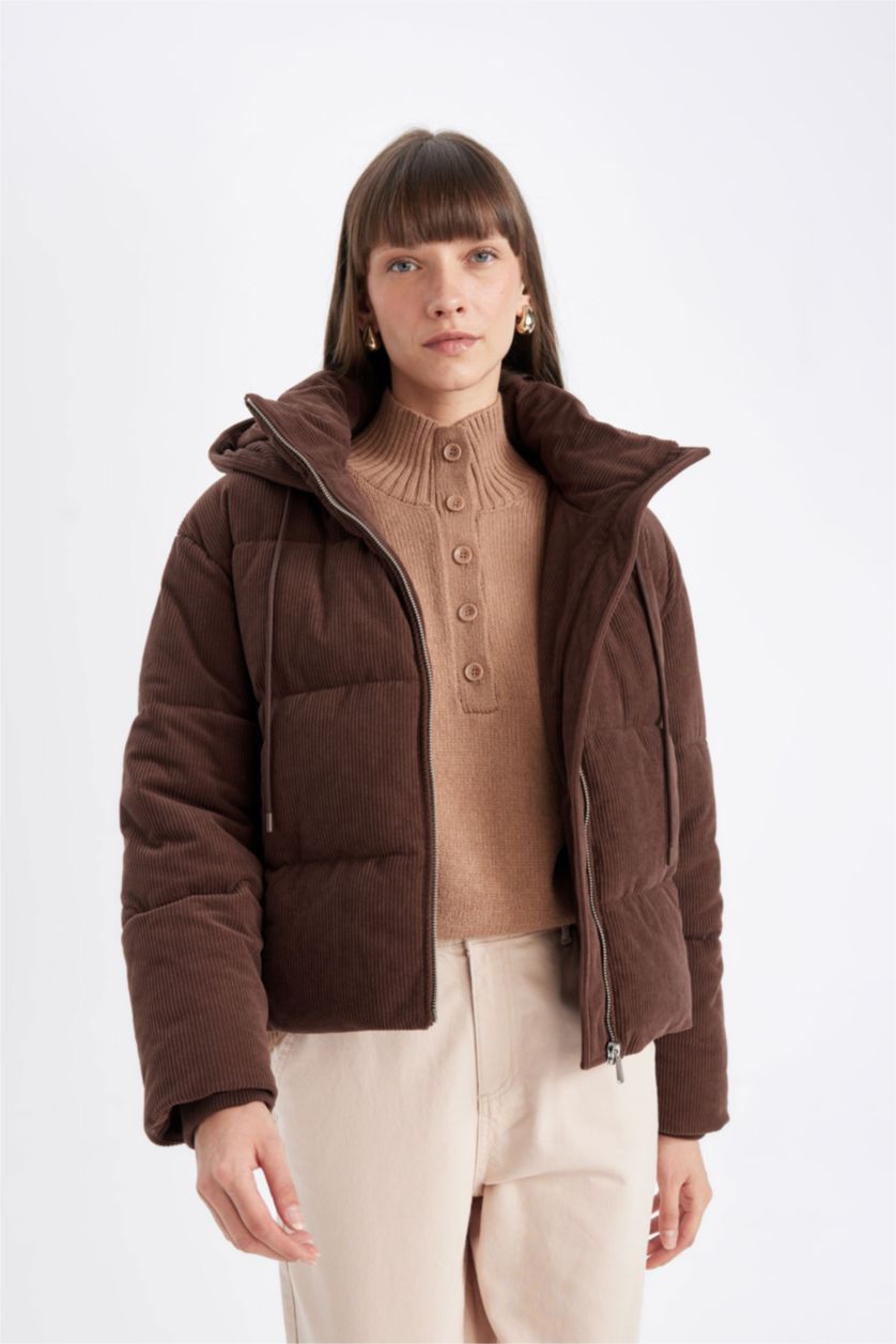 Kadın Kahve Kadife Şişme Mont Kapüşonlu Fermuarlı Cepli