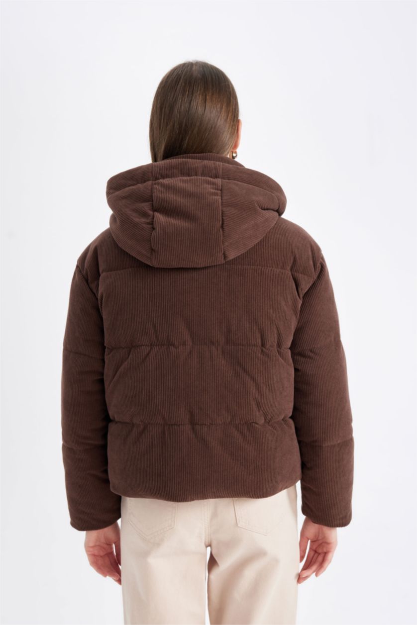 Kadın Kahve Kadife Şişme Mont Kapüşonlu Fermuarlı Cepli