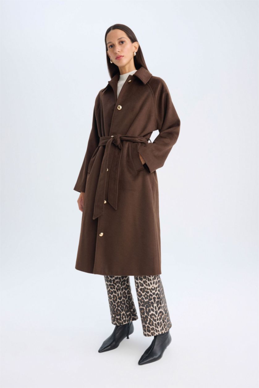 Kadın Kahve Yün Karışımlı Relax Fit Polo Yaka Düğmeli Kemerli Uzun Kaşe Kaban 