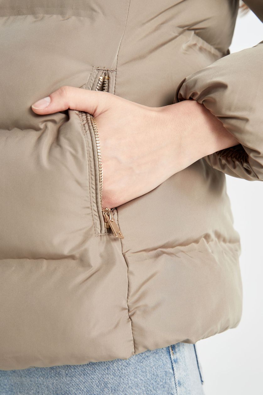 Kadın Vizon Su Geçirmez Puffer Şişme Mont Kapüşonlu Fermuar Çıtçıt Kapmalı Cepli