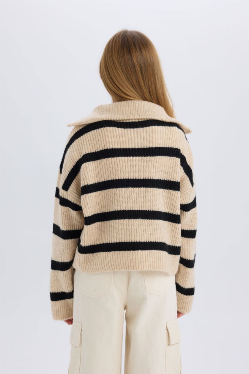 Kız Çocuk - Genç Kız Bej Standart Fit Dik Yaka Fermuarlı Çizgili Triko Kazak Kız Çocuk