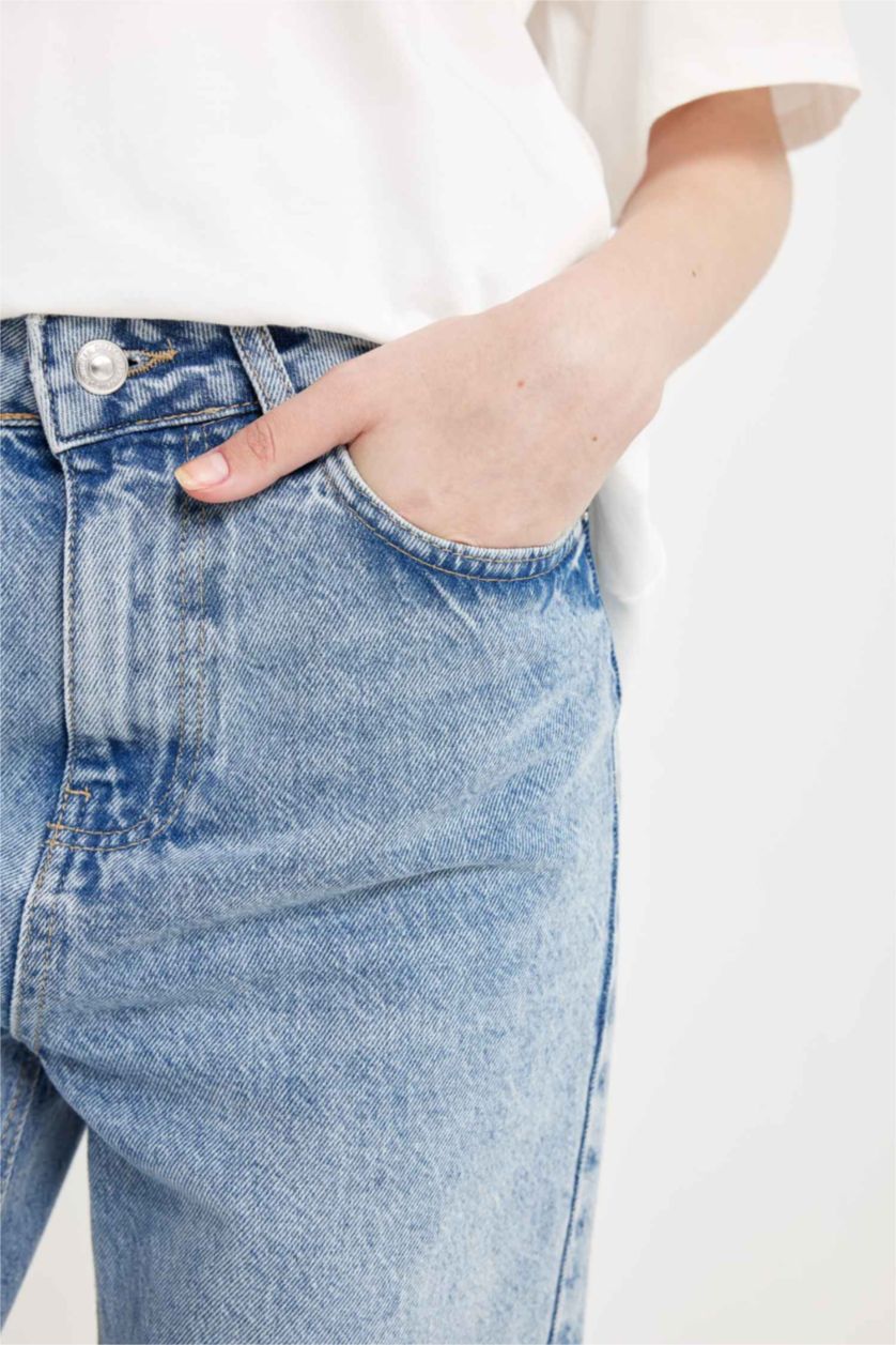 FEMME BLEU Clair Pantalon en jean taille haute à coupe droite et a effet délavé
