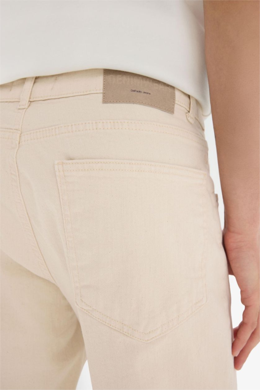 Man Sand Slim Tapered Fit Normal Waist Tapered Leg Jeans