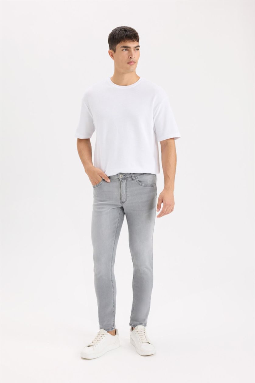 MAN Grey Pedro Slim Fit Normal Waist Skinny Leg Pocketed Jeans