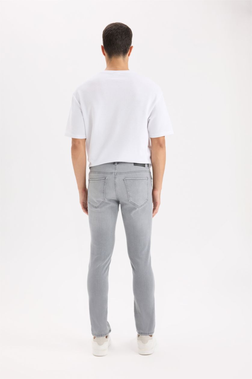 MAN Grey Pedro Slim Fit Normal Waist Skinny Leg Pocketed Jeans