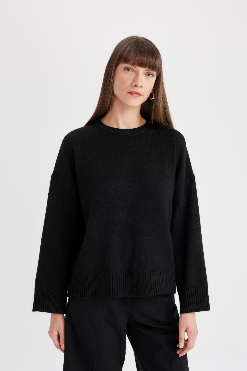 حريمي أسود بلوفر تريكو بيزك اوفر سايز برقبة مستديرة