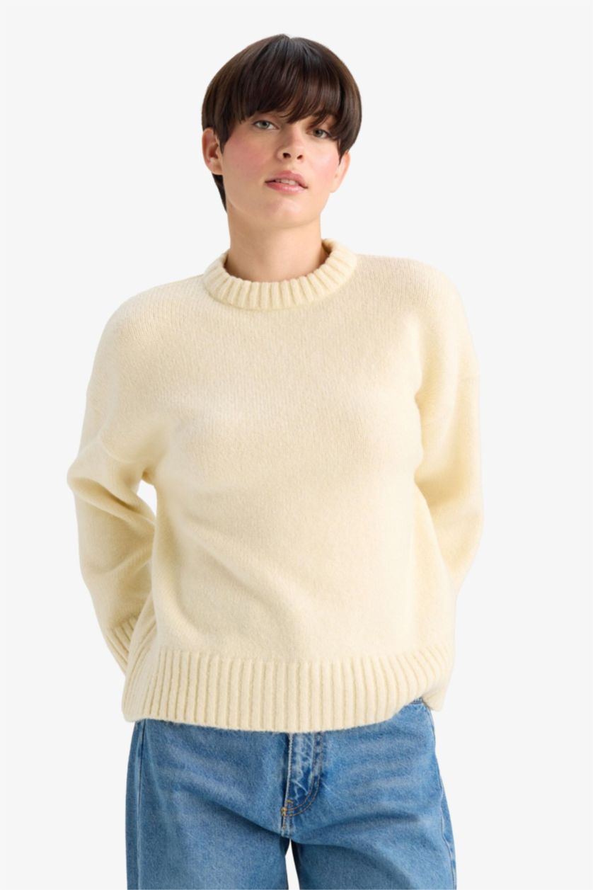 WOMAN Light Yellow Oversize Fit Crew Neck Knitwear Pullover