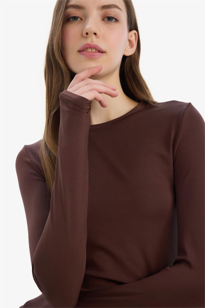 Kadın Kahve Fitted Bisiklet Yaka Basic Düz Uzun Kollu Tişört