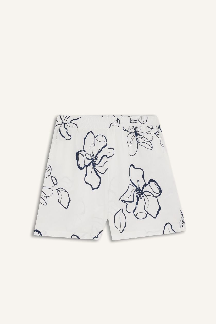 حريمي بيج فاتح شورت قصة عادية من مزيج الكتان وخصر عادي