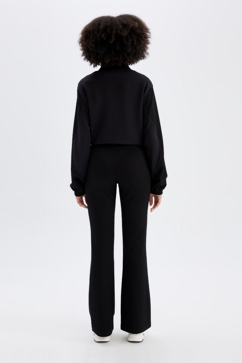 Kadın Siyah Flare Fit İspanyol Paça Standart Boy Modal Sporcu Pantolon