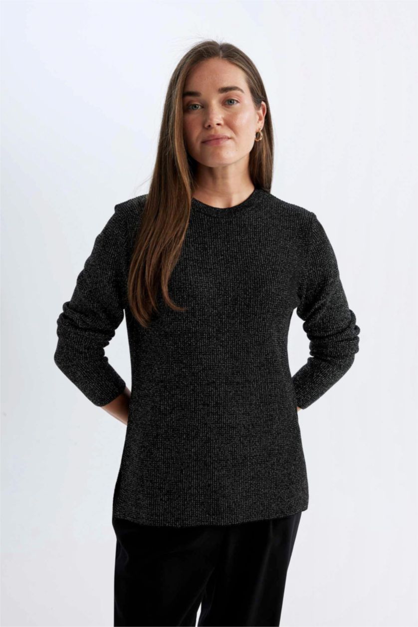 Kadın Siyah Regular Fıt Simli Kumaş Tunik