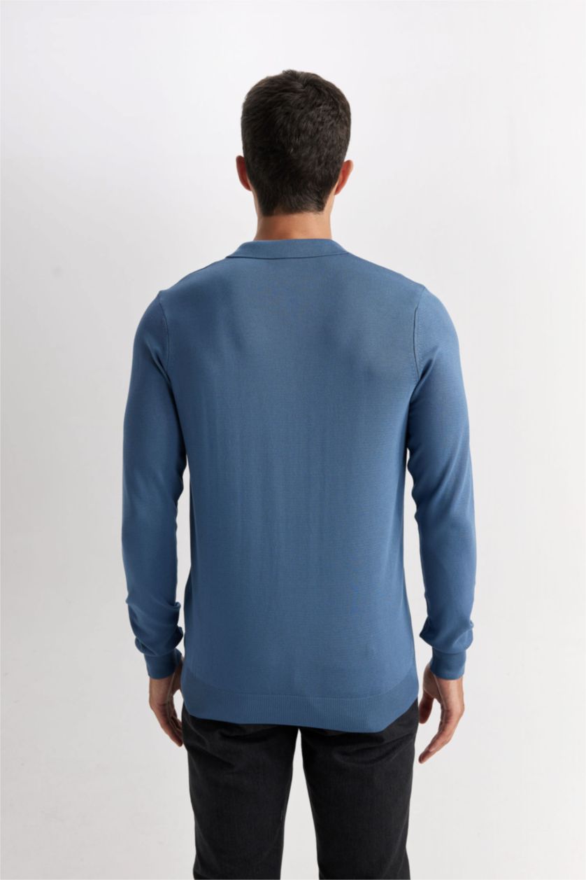 Man Light Indigo Standard Fit Knitwear Pullover