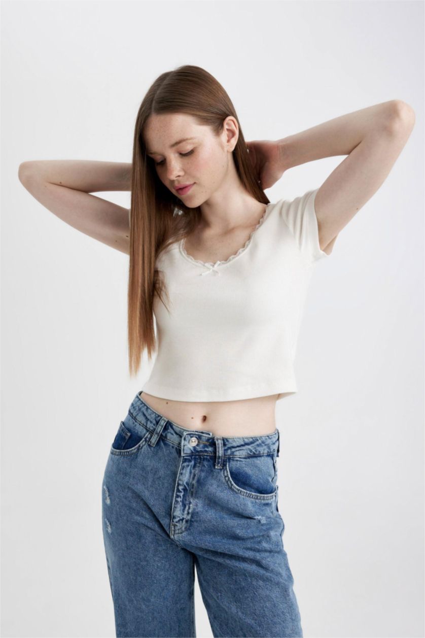 نساء اوف وايت تيشيرت قصير نص كم سليم فيت برقبة U