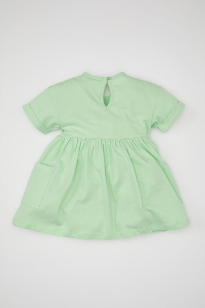 طفلة صغيرة نعناع فستان بناتي بطبعة شعار قماش رقيق قصة عادية نص كم