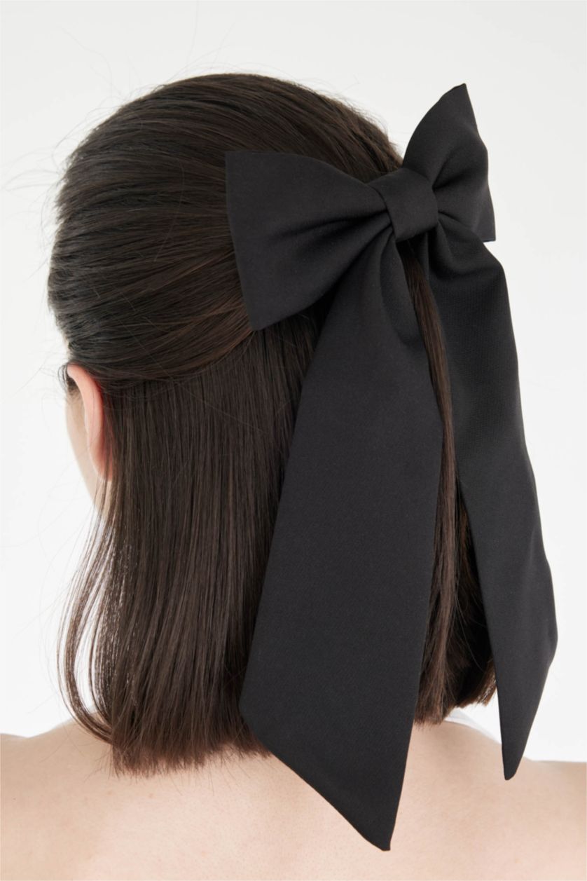 Kadın Siyah Siyah Kurdeleli Fiyonk Toka