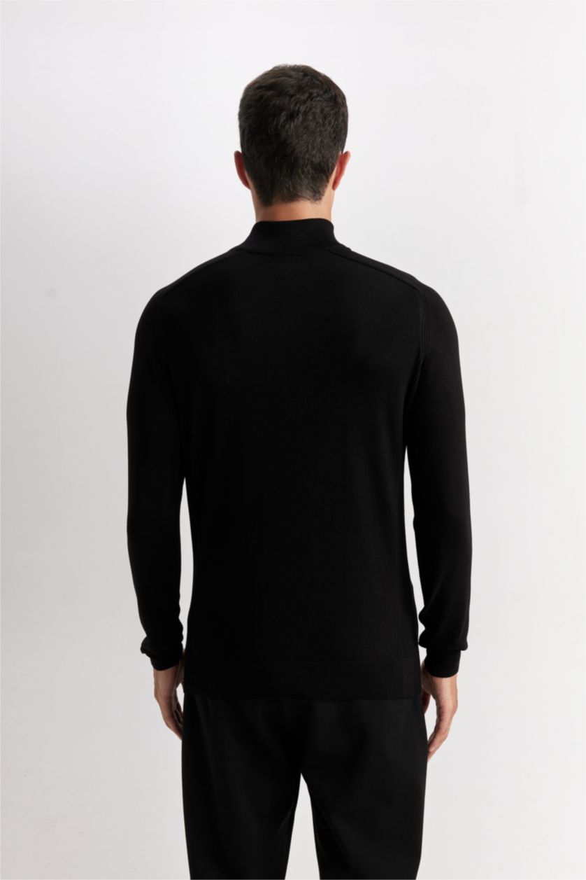 رجال أسود بلوفر تريكو قصة عادية