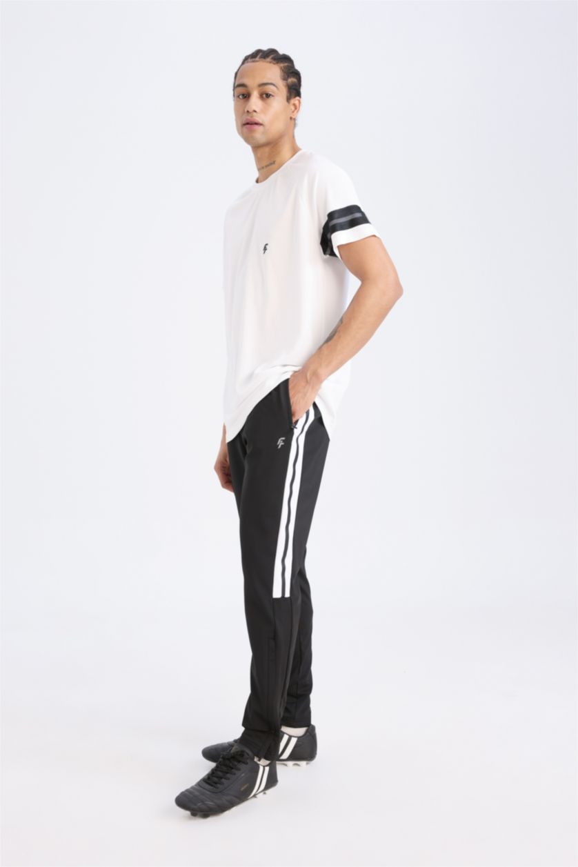 Erkek Siyah DeFactoFit Sporcu Jogger Eşofman Altı Slim Fit Dar Kesim Fermuarlı Paça Skuba Dalgıç Kumaş