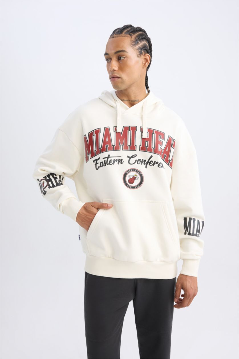 MAN Ecru DeFactoFit NBA Miami Heat Oversize Fit Hooded Printed Thick Sweatshirt