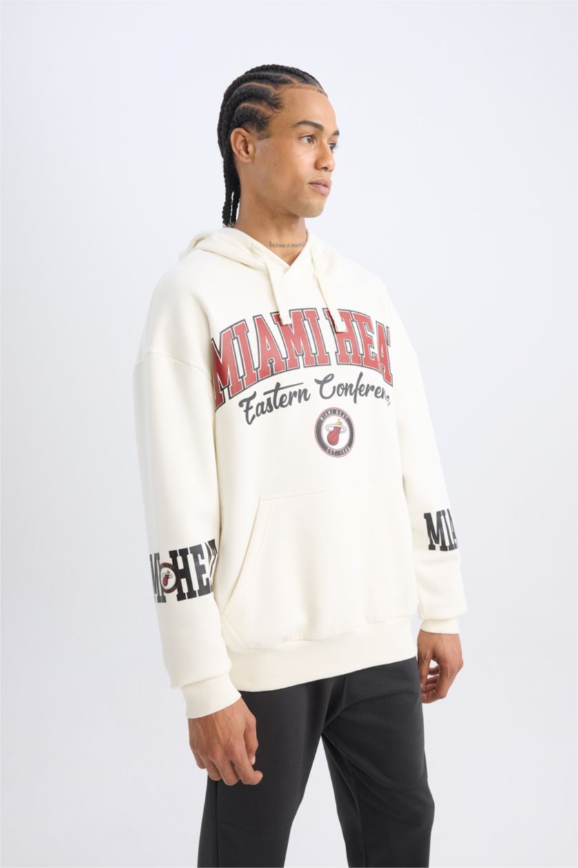 MAN Ecru DeFactoFit NBA Miami Heat Oversize Fit Hooded Printed Thick Sweatshirt