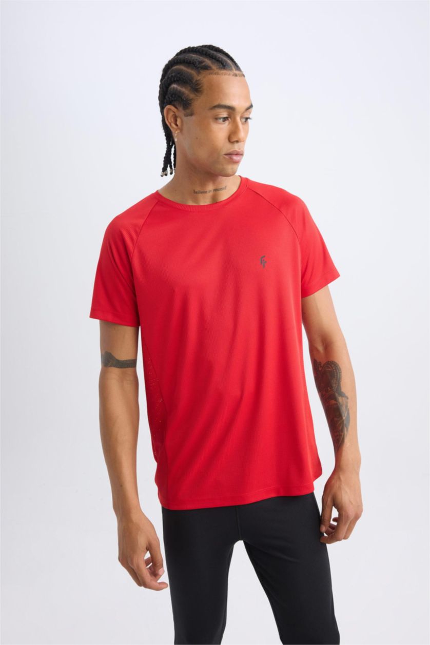 Erkek Kırmızı Kırmızı Standart Fit Bisiklet Yaka Sporcu Kısa Kollu Tişört