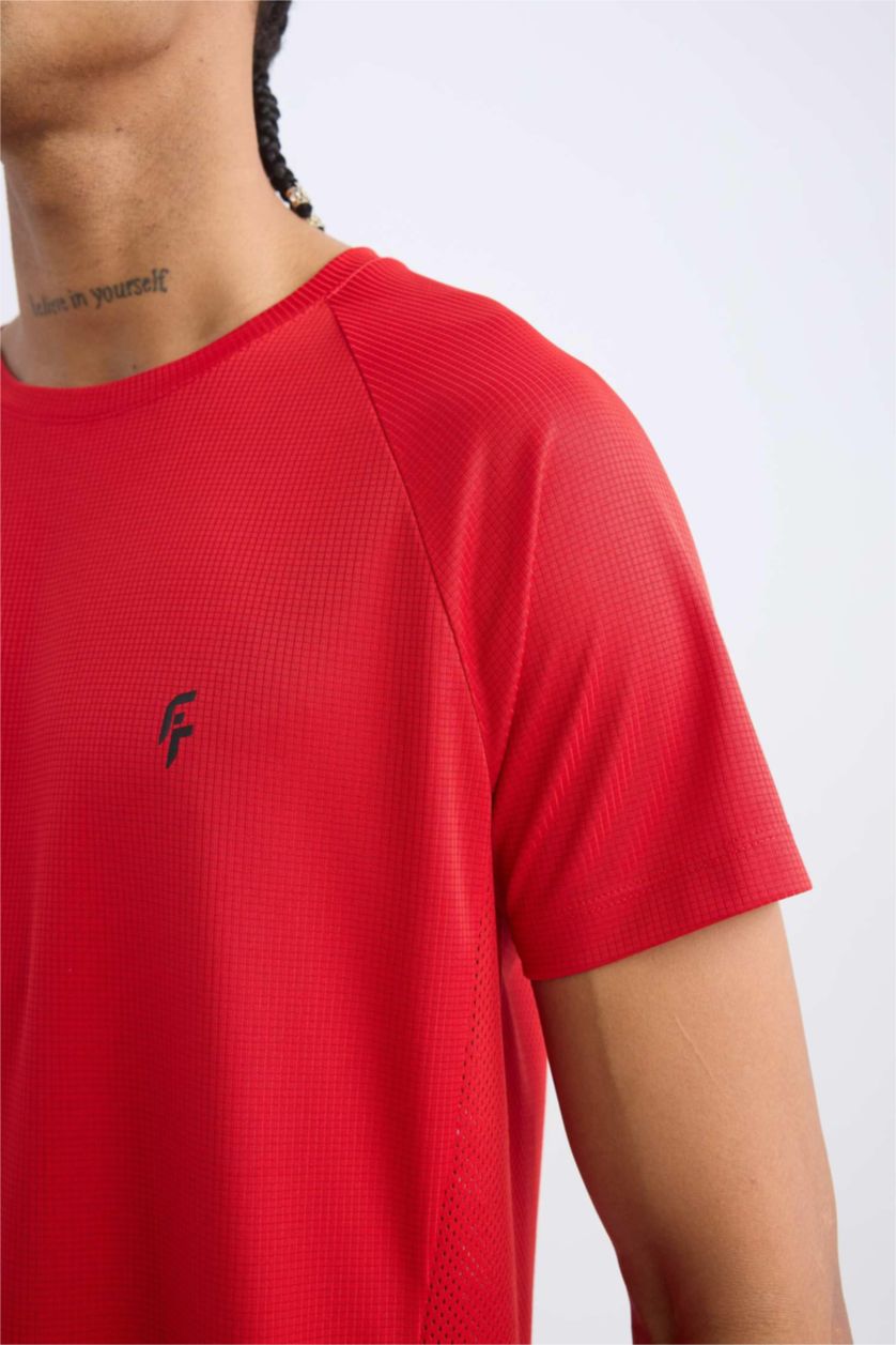 Erkek Kırmızı Kırmızı Standart Fit Bisiklet Yaka Sporcu Kısa Kollu Tişört