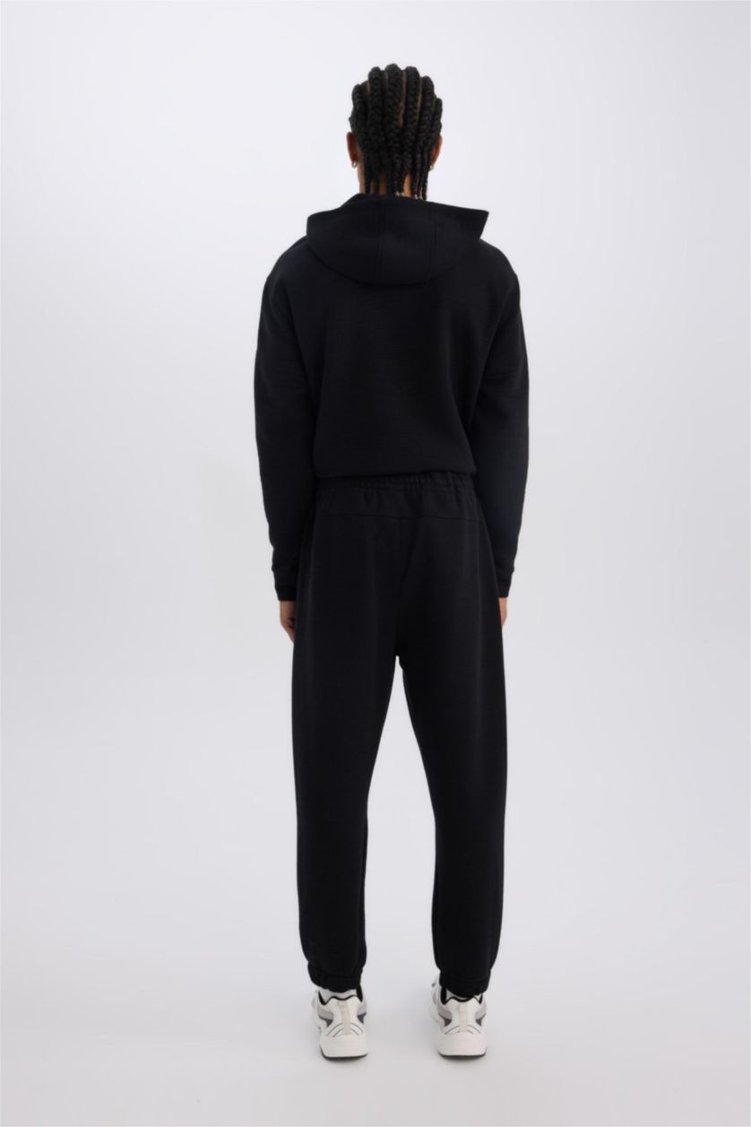 Man Black DeFactoFit Standard Fit Jogger Sweatpants