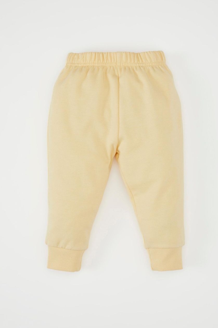 طفلة صغيرة بيج طقم بيبي بناتي بطبعة شعار خفيف قصة عادية - قطعتين