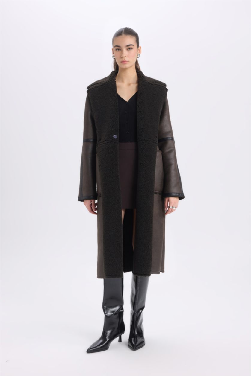 Kadın Kahve Regular Fit Smokin Yaka Suni Deri Düğmeli Cepli Pelüş Astar Parka