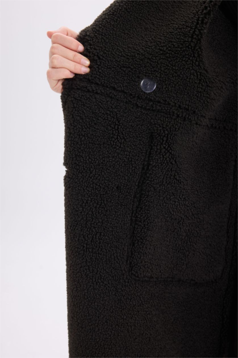 Kadın Kahve Regular Fit Smokin Yaka Suni Deri Düğmeli Cepli Pelüş Astar Parka