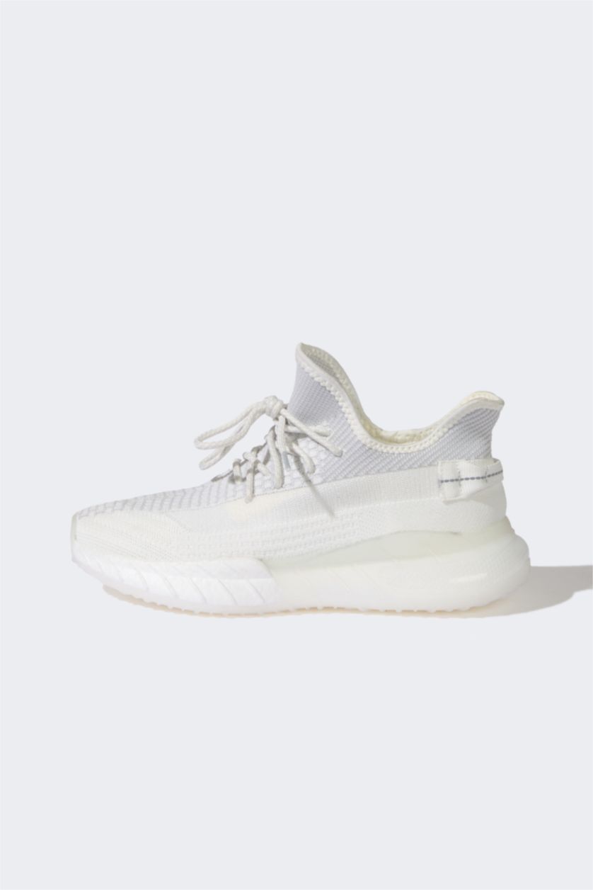 MAN White Man Flat Sole Sport shoes