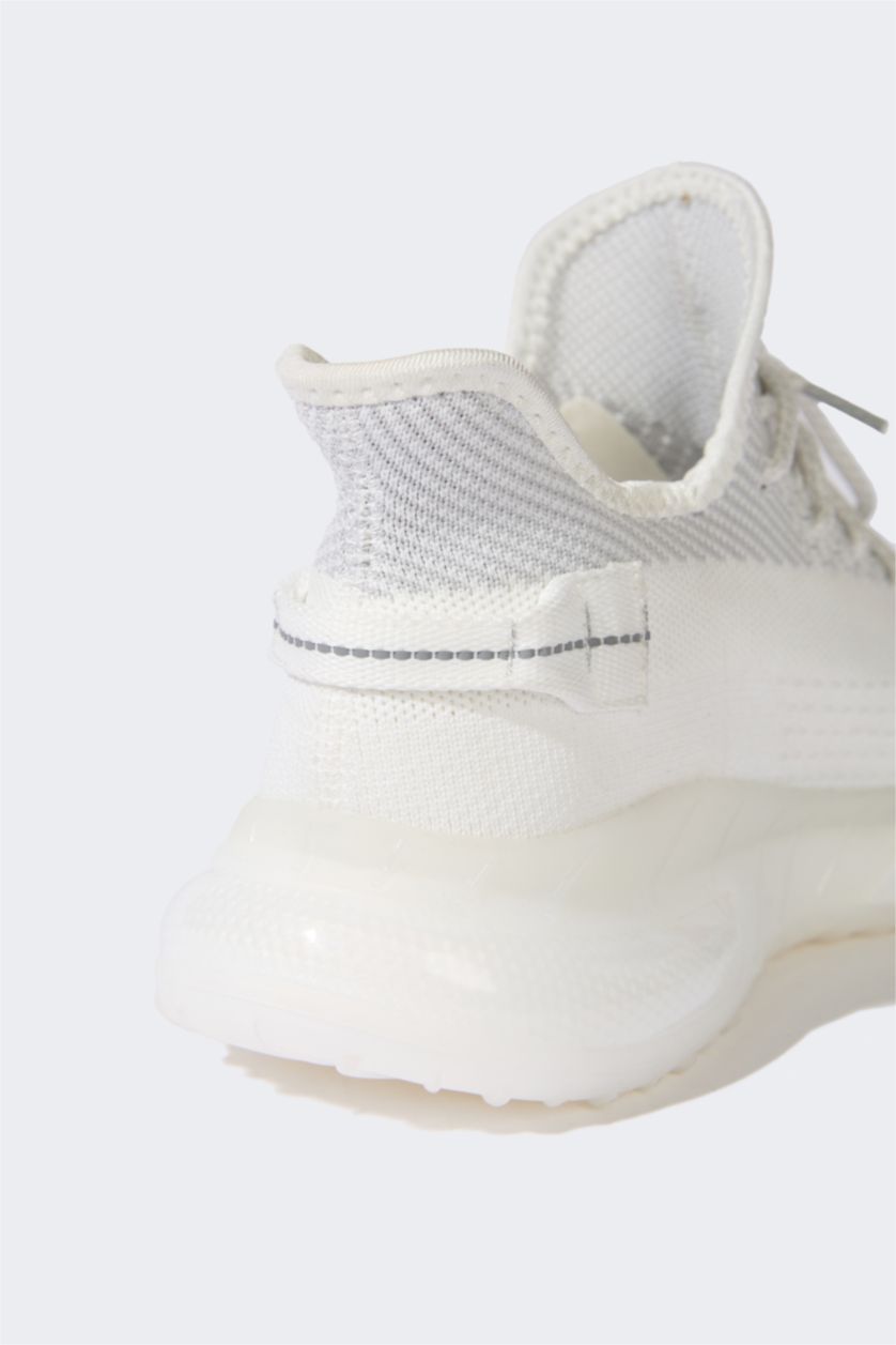 MAN White Man Flat Sole Sport shoes