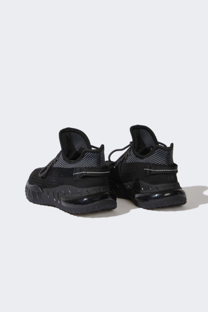 FEMME Noir Baskets plates pour femme