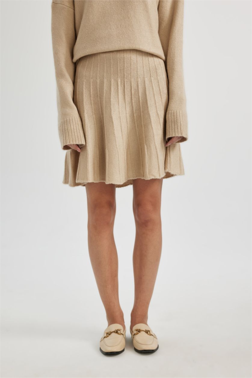 نساء اللون الحجري طقم تريكو مريح من قطعتين: بلوزة بأكمام طويلة وتنورة بخصر مطاطي