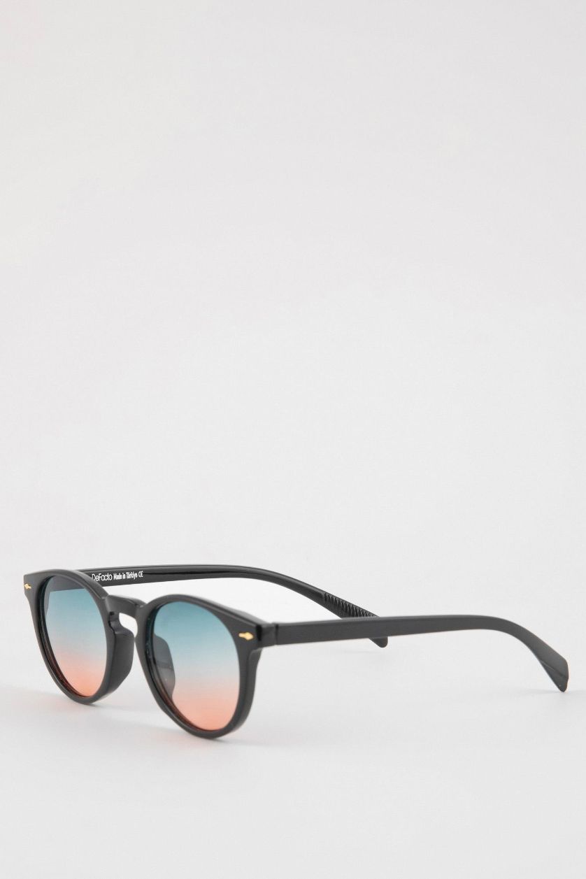 Woman Blue Woman Round Sunglasses