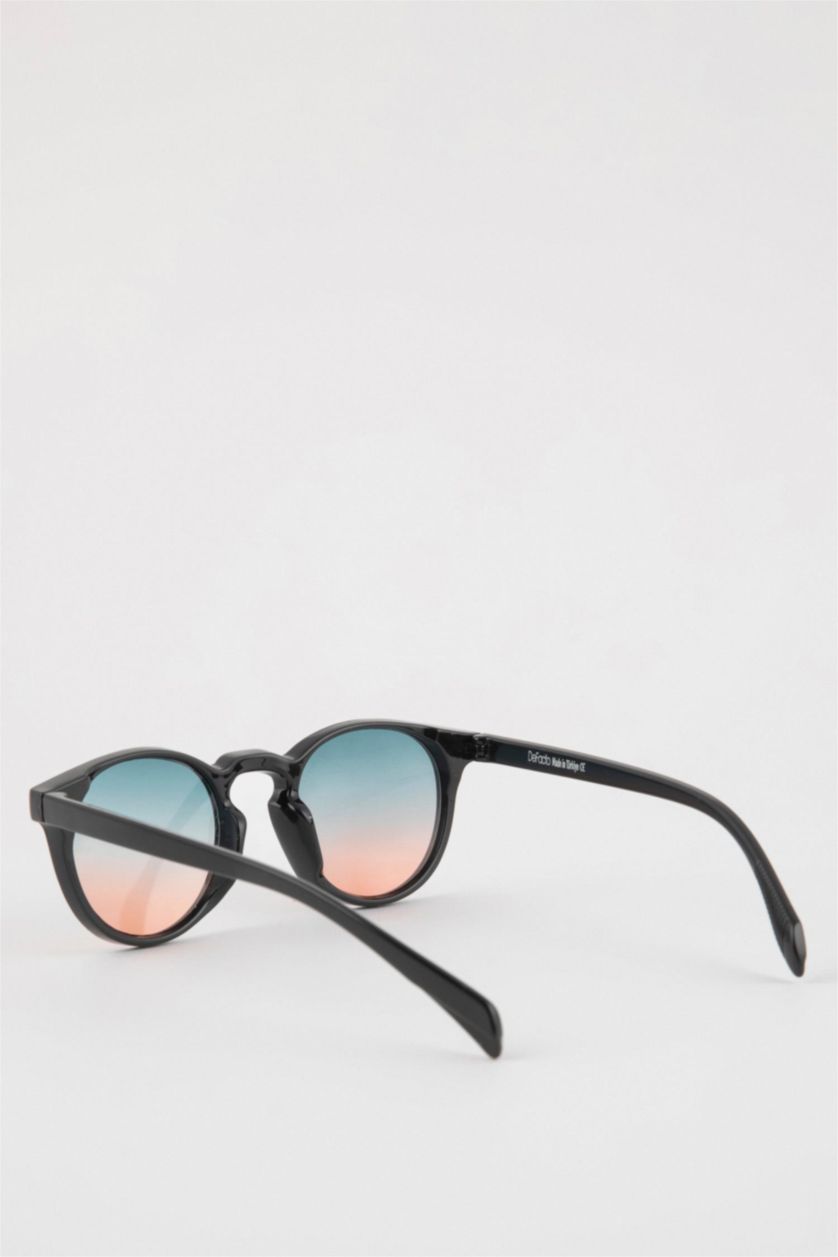 Woman Blue Woman Round Sunglasses