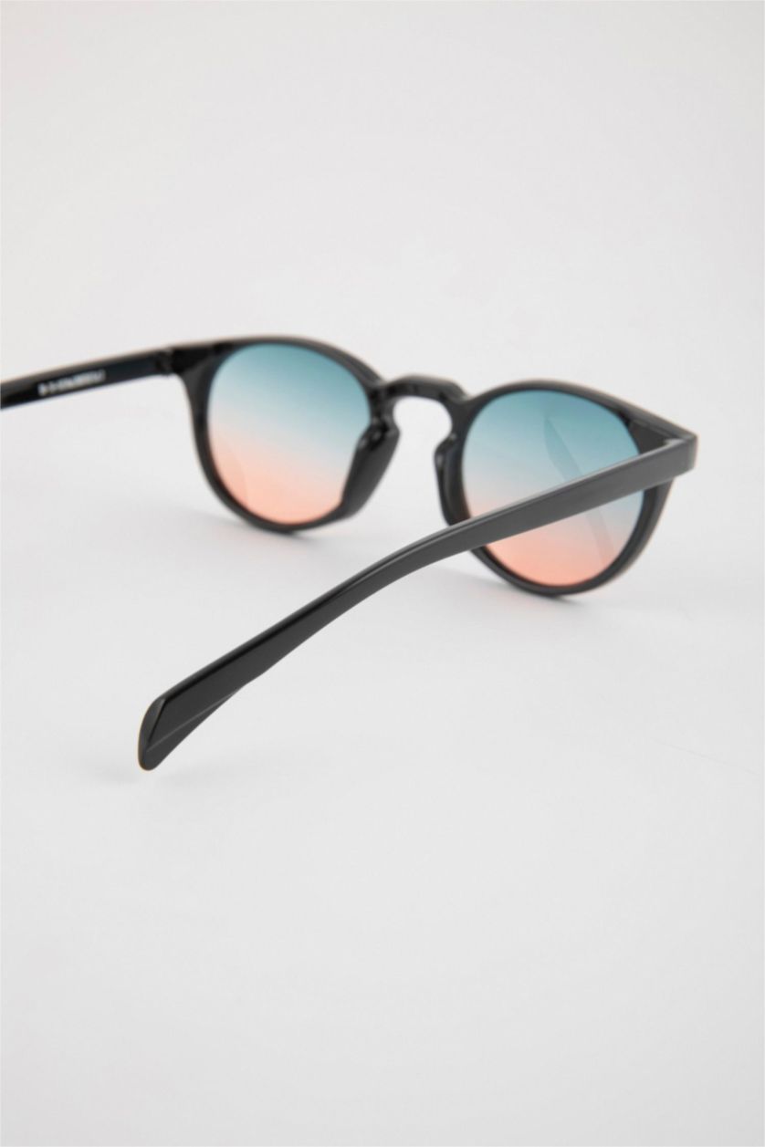 Woman Blue Woman Round Sunglasses