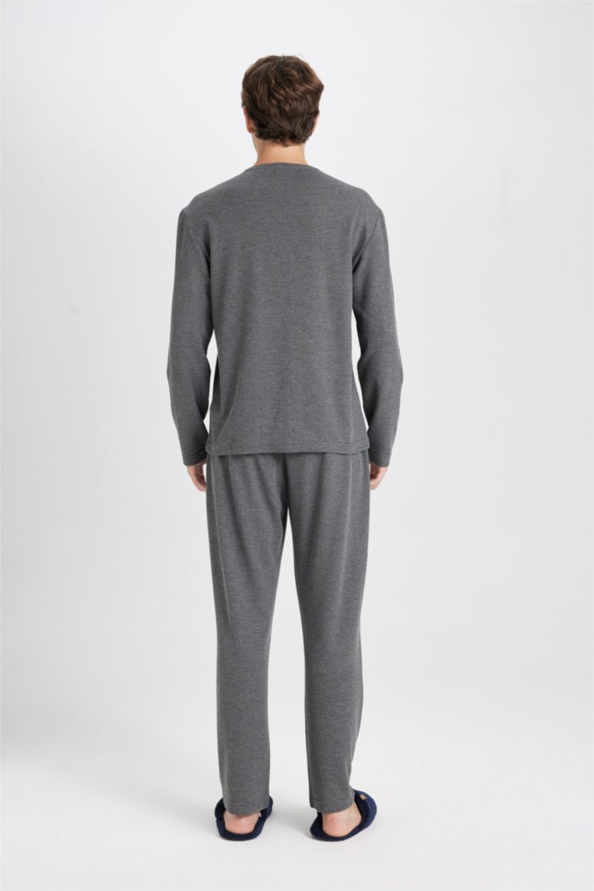 HOMME Anthracite Ensemble pyjama Haut imprimé à manches longues et à col rond et Pantalon