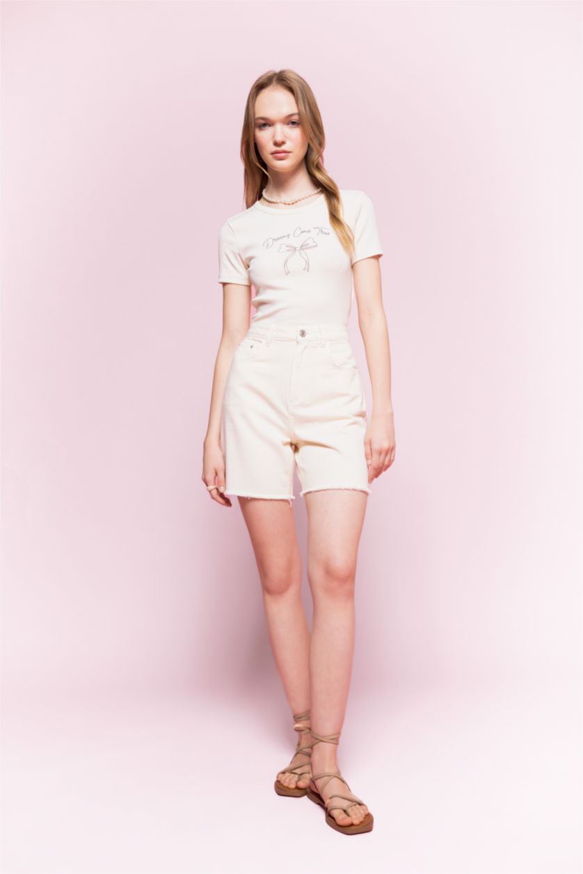 WOMAN Ecru Regular Fit Gabardine Normal Waist Short Leg Shorts