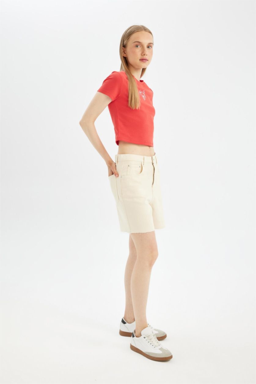 WOMAN Ecru Regular Fit Gabardine Normal Waist Short Leg Shorts