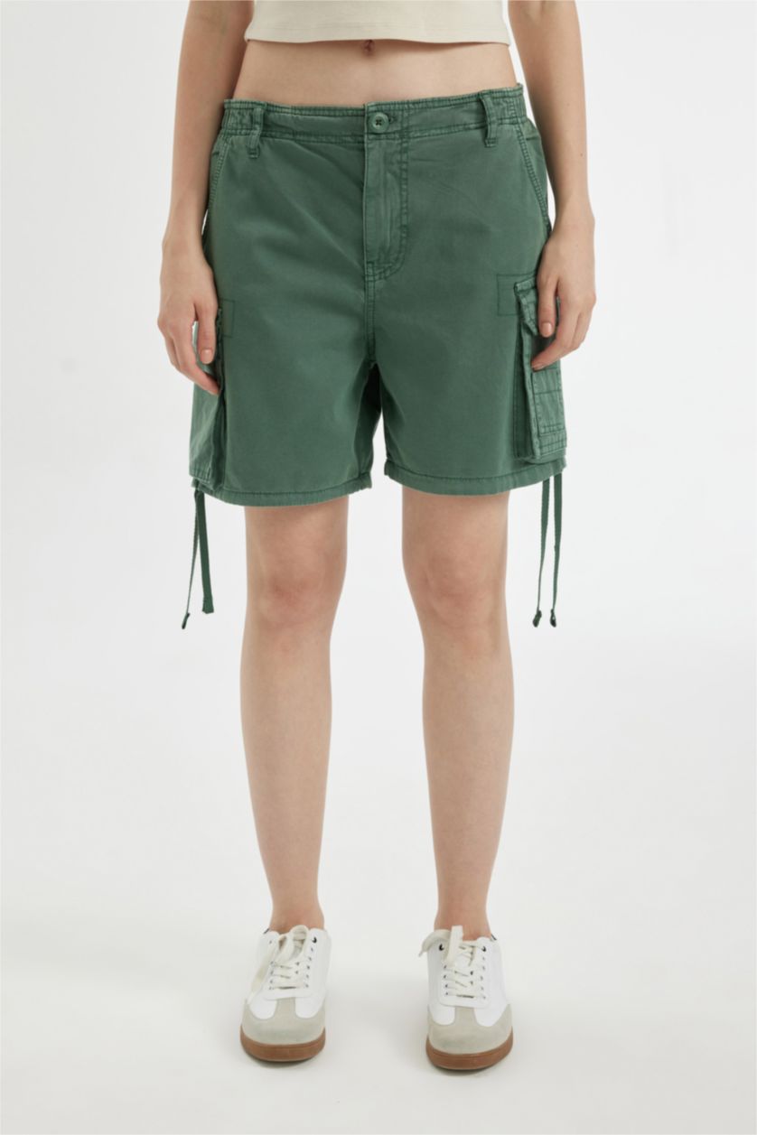 WOMAN Light Green Regular Fit Regular Waist Gabardine Shorts