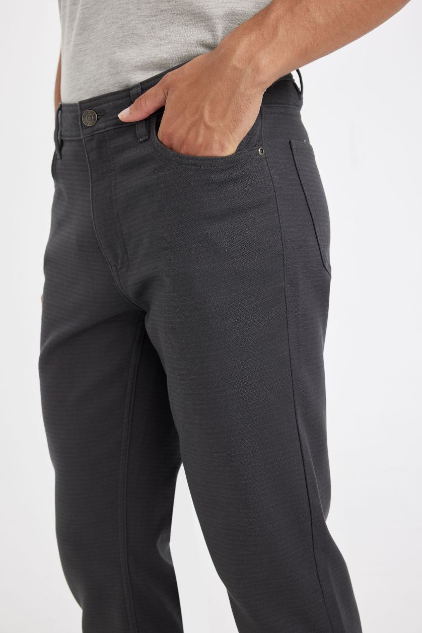 رجال أنثرا بنطرون بيزك سادة برجل عادي