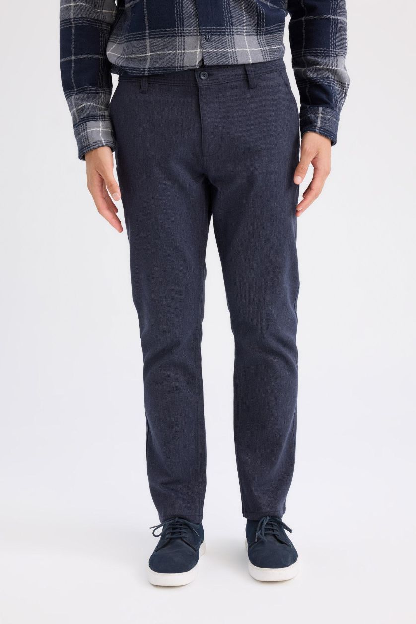 MAN NAVY Regular Fit Pocketed Straight Leg Chino Pants