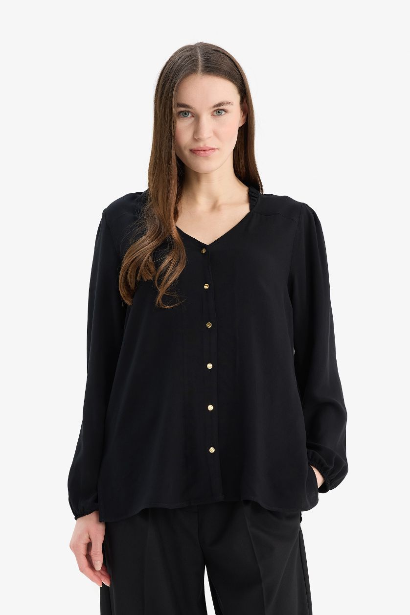Woman Black Regular Fit V-Neck Long Sleeve Shirt
