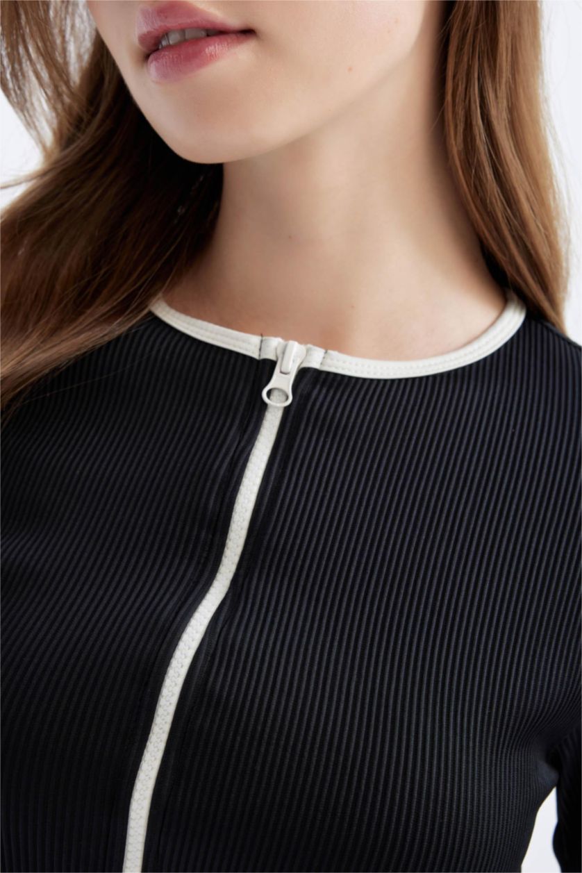 Kadın Siyah Regular Fit Uzun Kollu Sörf Bikini Üstü-Fall in Love