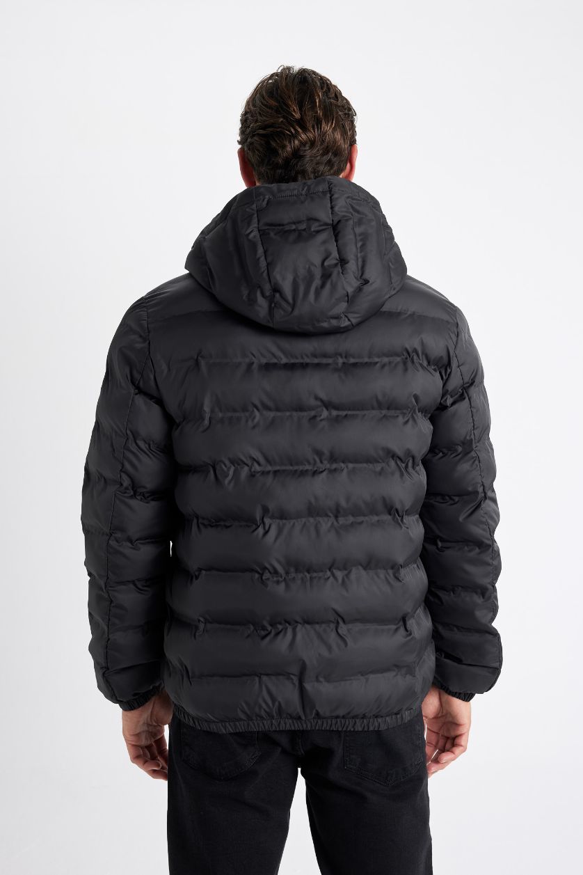 رجال أسود جاكيت نفخ اسود سليم فيت بياقة عالية مقاوم للماء